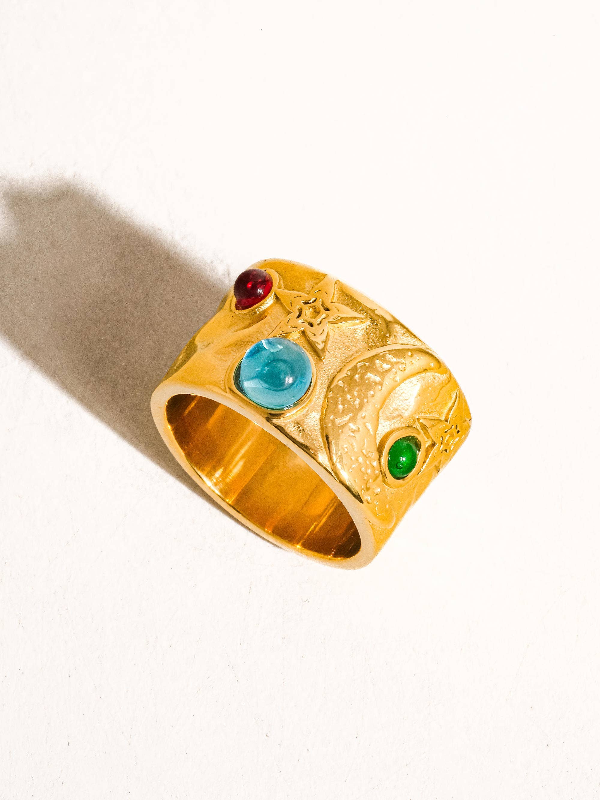 Thierry 18K Gold Non-Tarnish Vintage Stone Ring