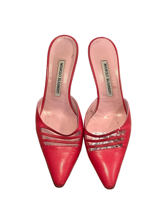 Vintage Manolo Blahnik Hot Pink Leather Pointed-Toe Kitten Heel