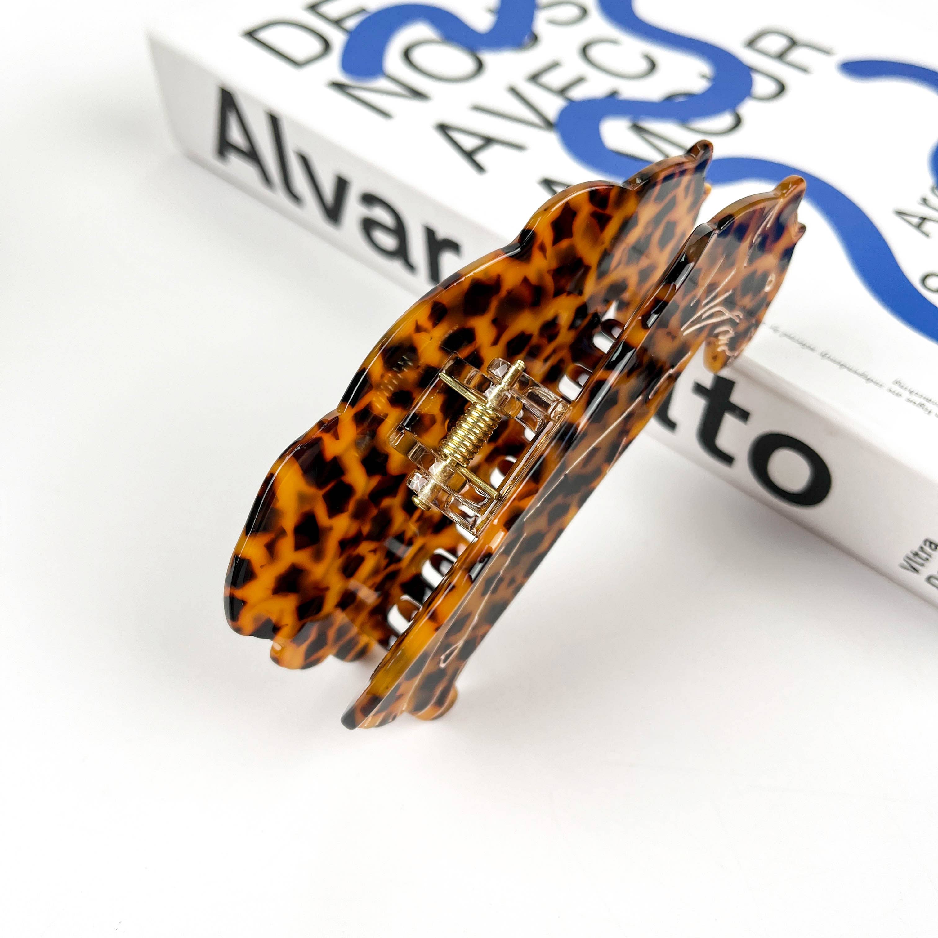 Jaguar Acetate Claw Clip