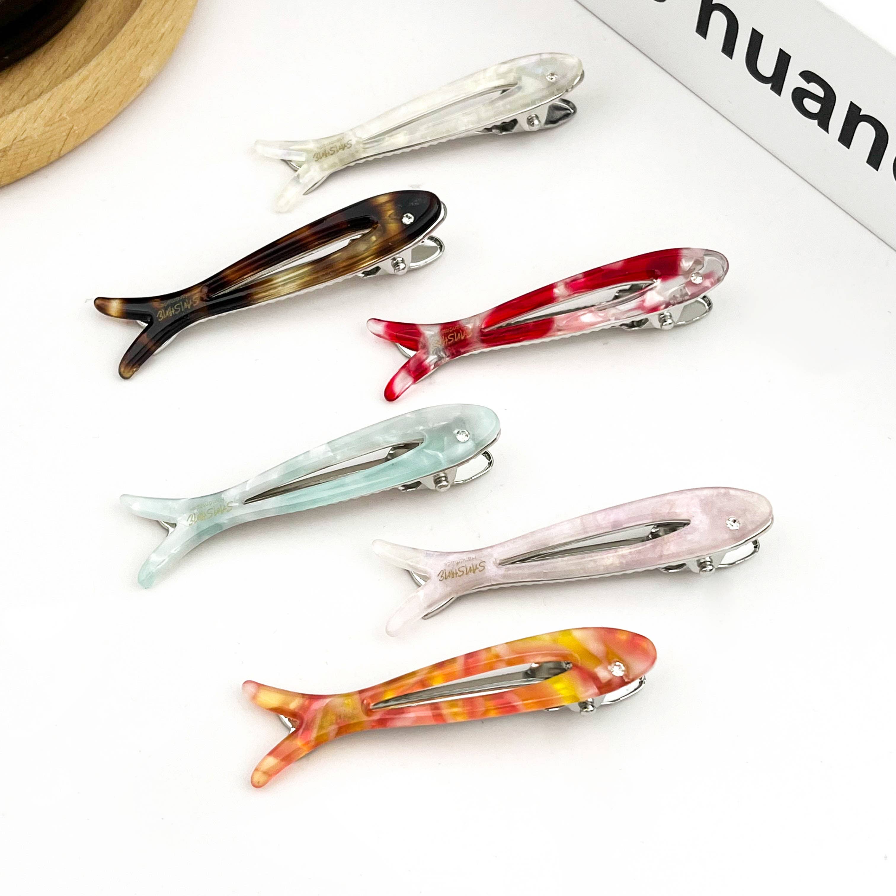 Hollow Fishbone Acetate Duckbill Hair Clip