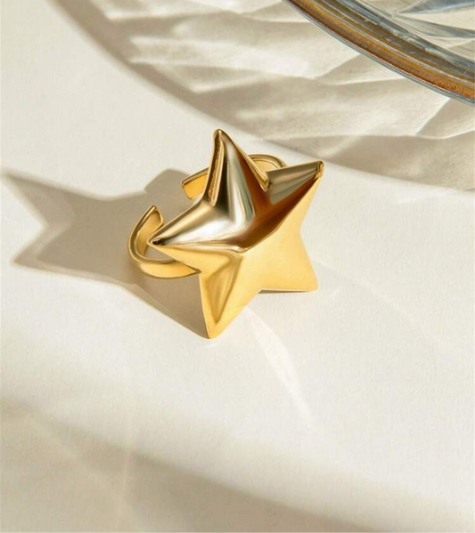 Fashion Star Ring