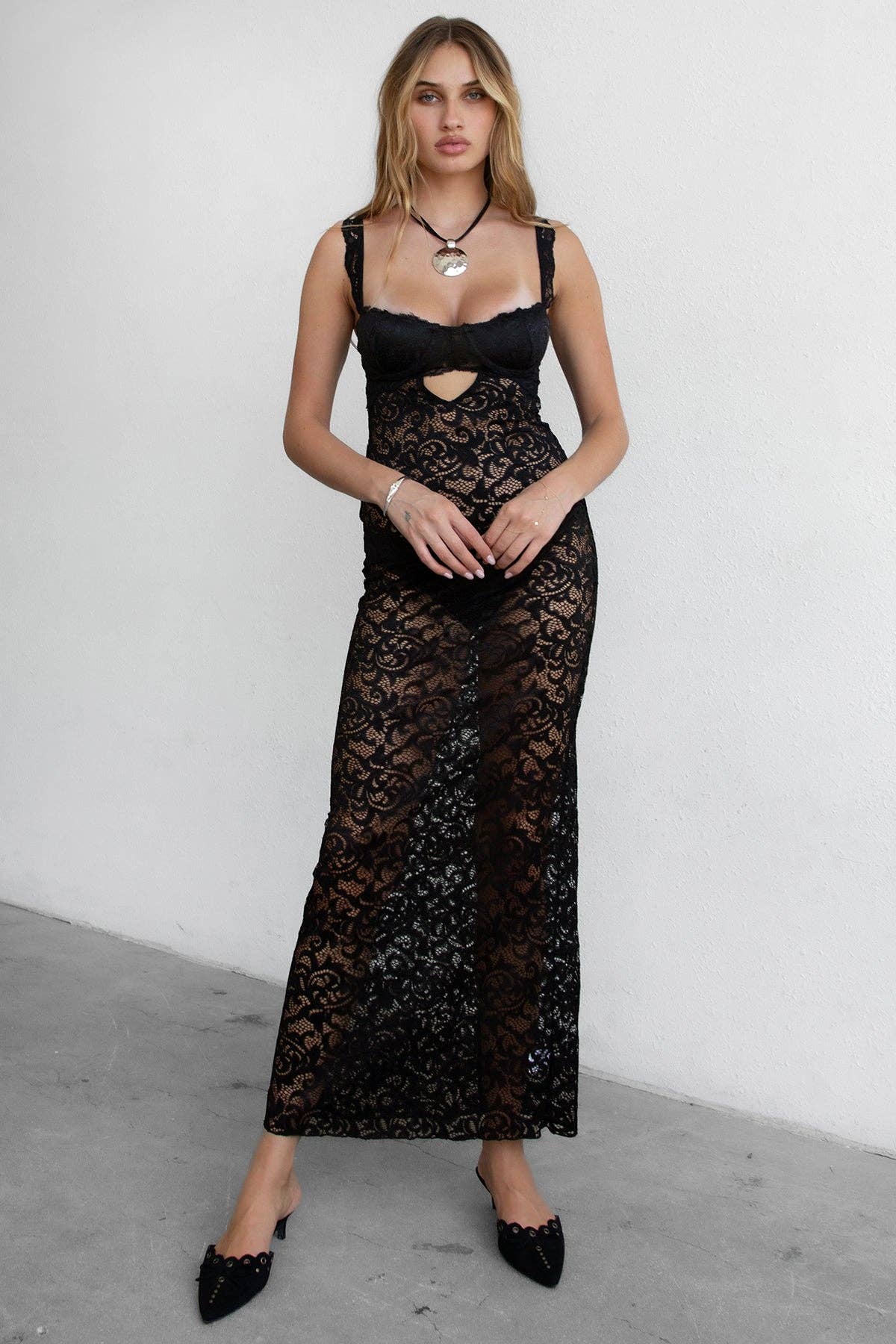 Annalise Stretch Lace Maxi Dress