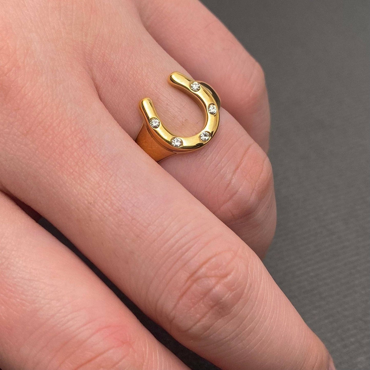 Lucky Girl Inlaid Horseshoe 18K Gold-Plated Ring