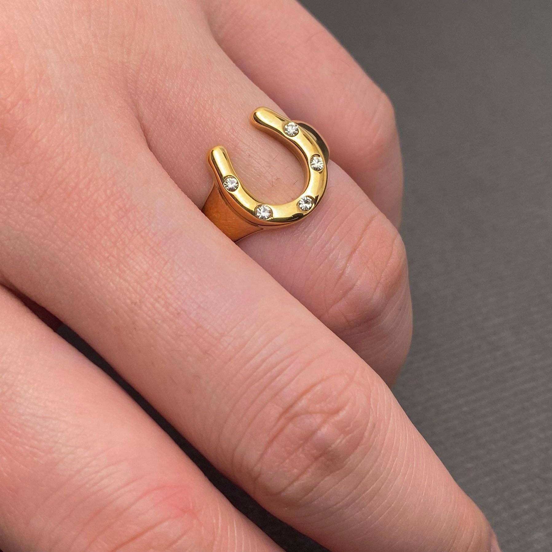 Lucky Girl Inlaid Horseshoe 18K Gold-Plated Ring