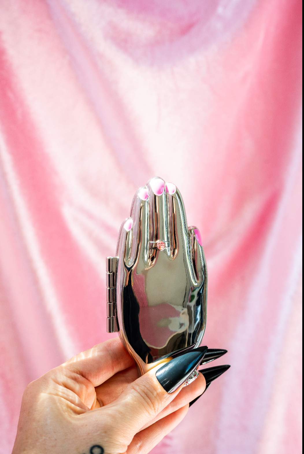 "A Helpful Hand" Handheld Compact