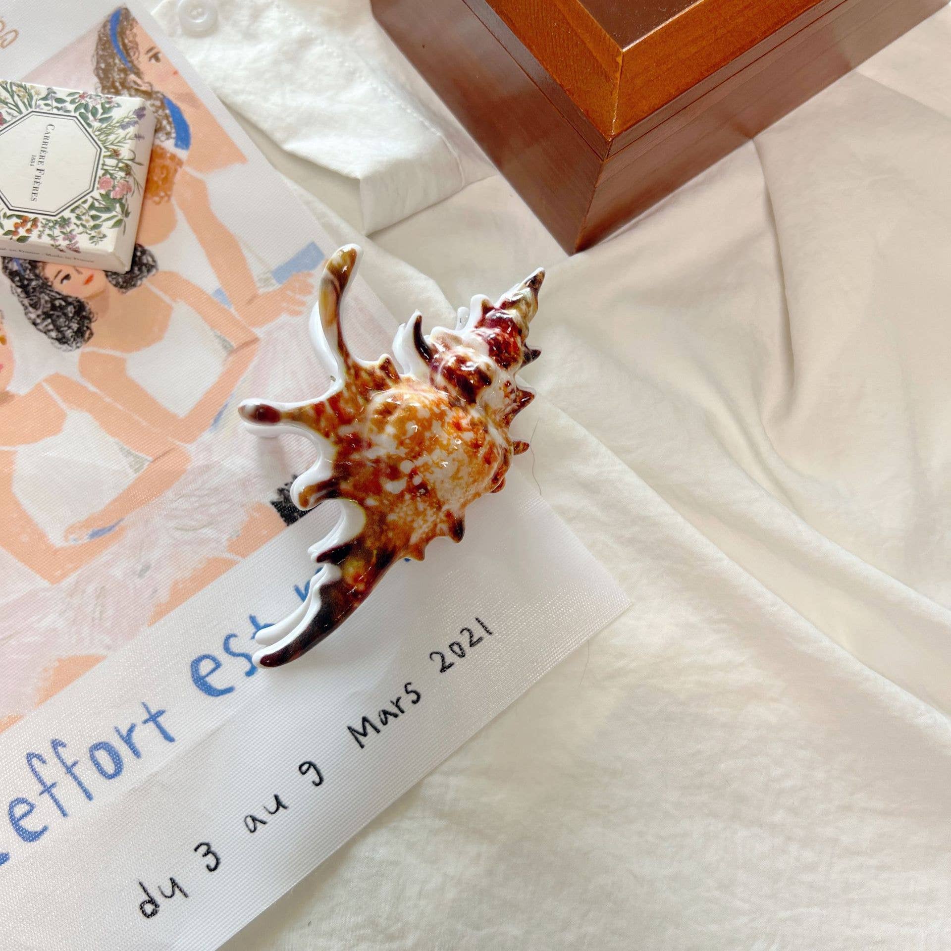 Ocean-Inspired Seashell Hair Claw Clip
