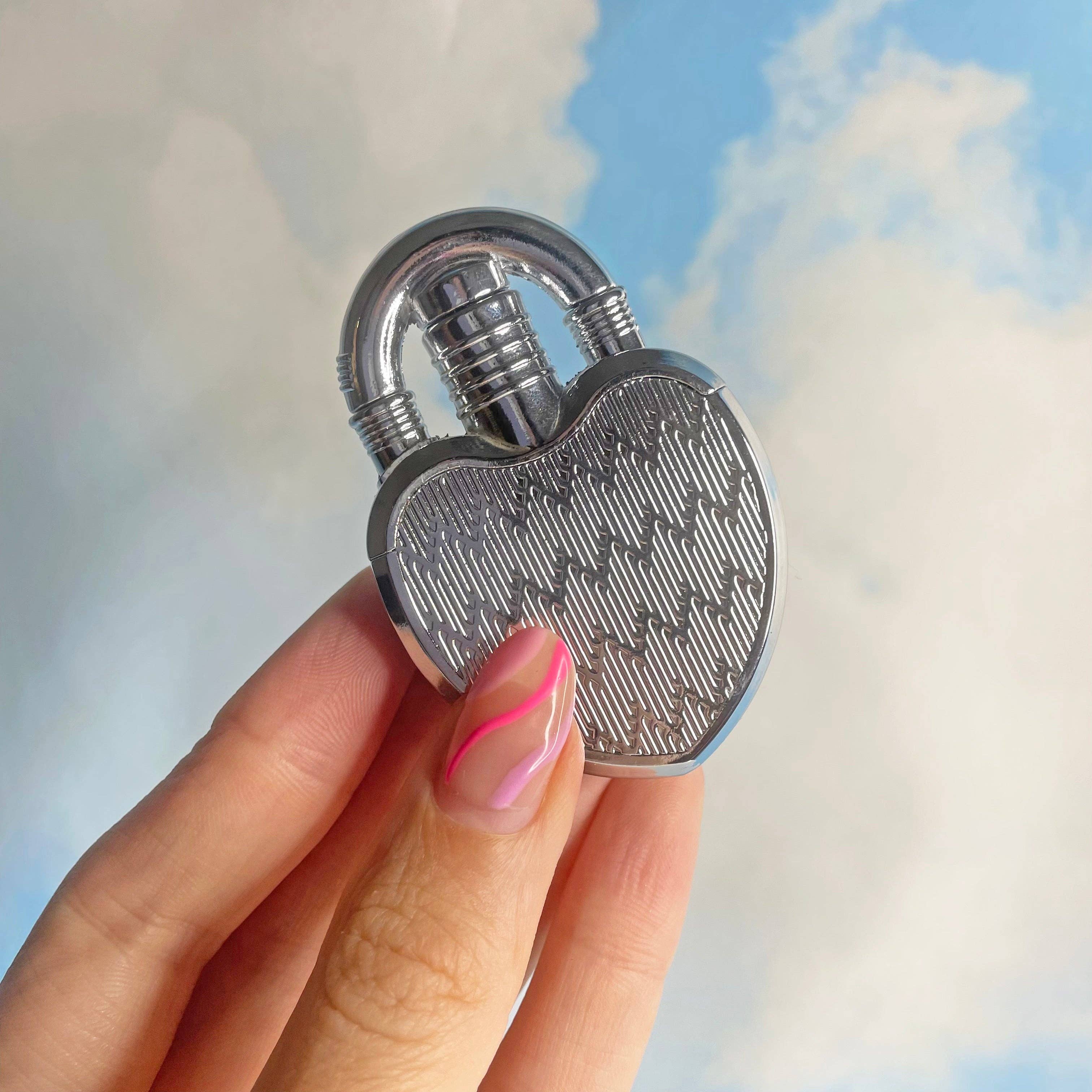 Silver Heart Lock Lighter