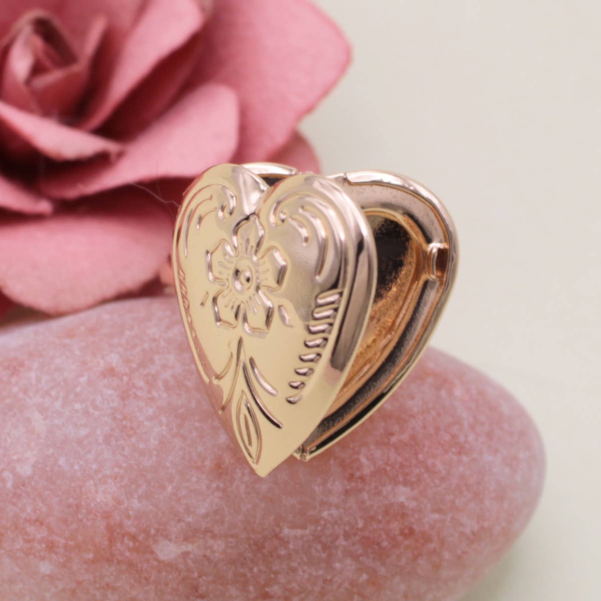 Cherished Memories Heart-Shaped Locket Ring
