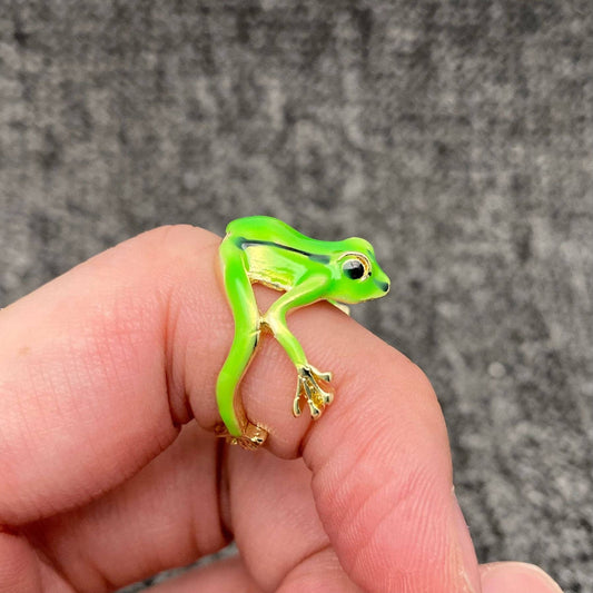 Enamel Tree Frog Ring