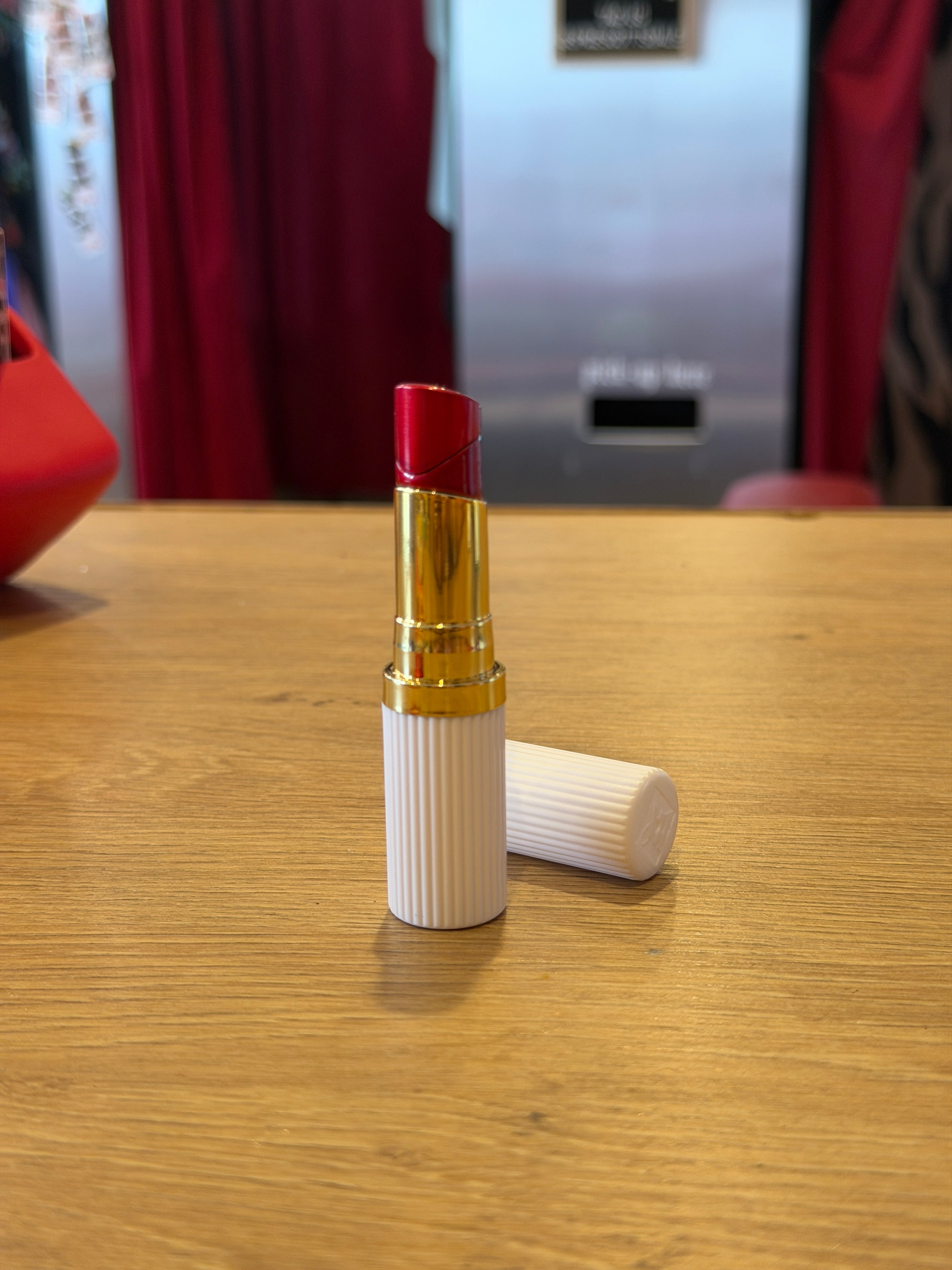 Lipstick Lighter