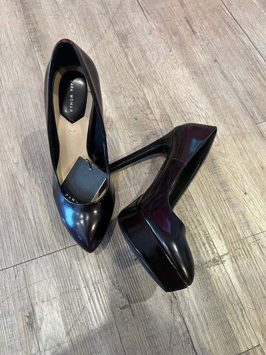 ZARA Woman Black Patent Platform Heels