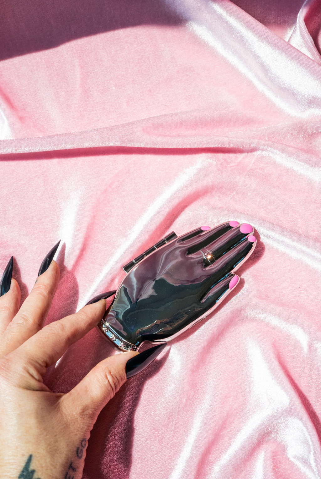"A Helpful Hand" Handheld Compact