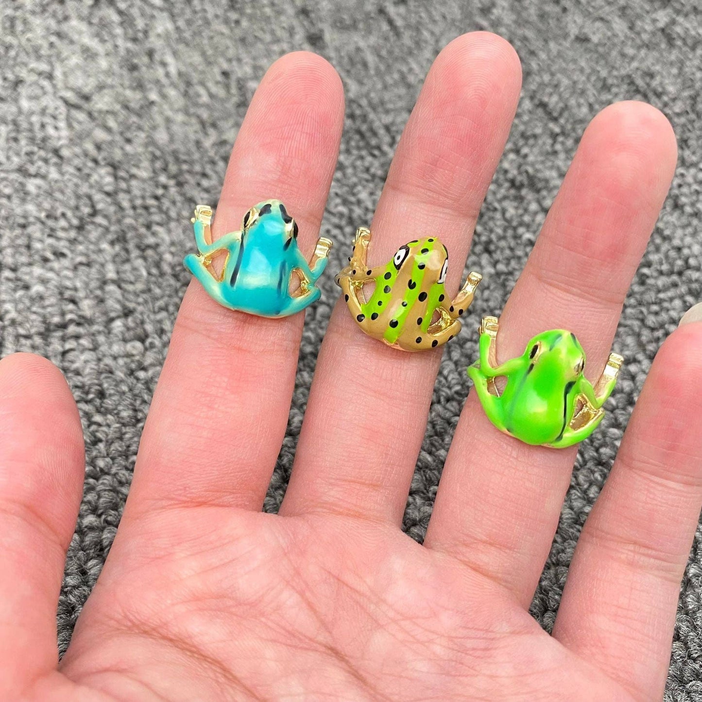 Enamel Tree Frog Ring