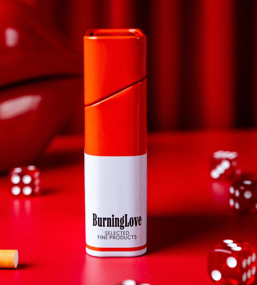 Cigarette "Burning Love" Tin Accessory Case