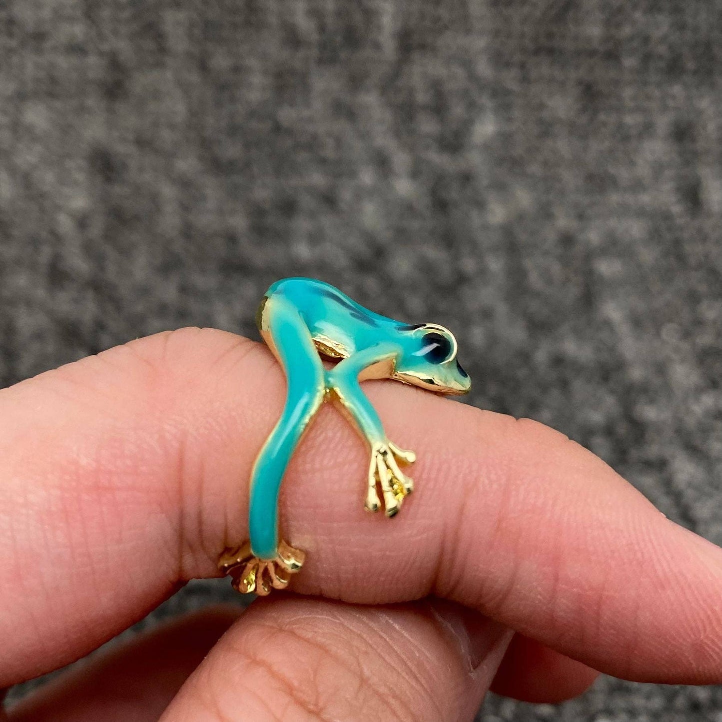 Enamel Tree Frog Ring