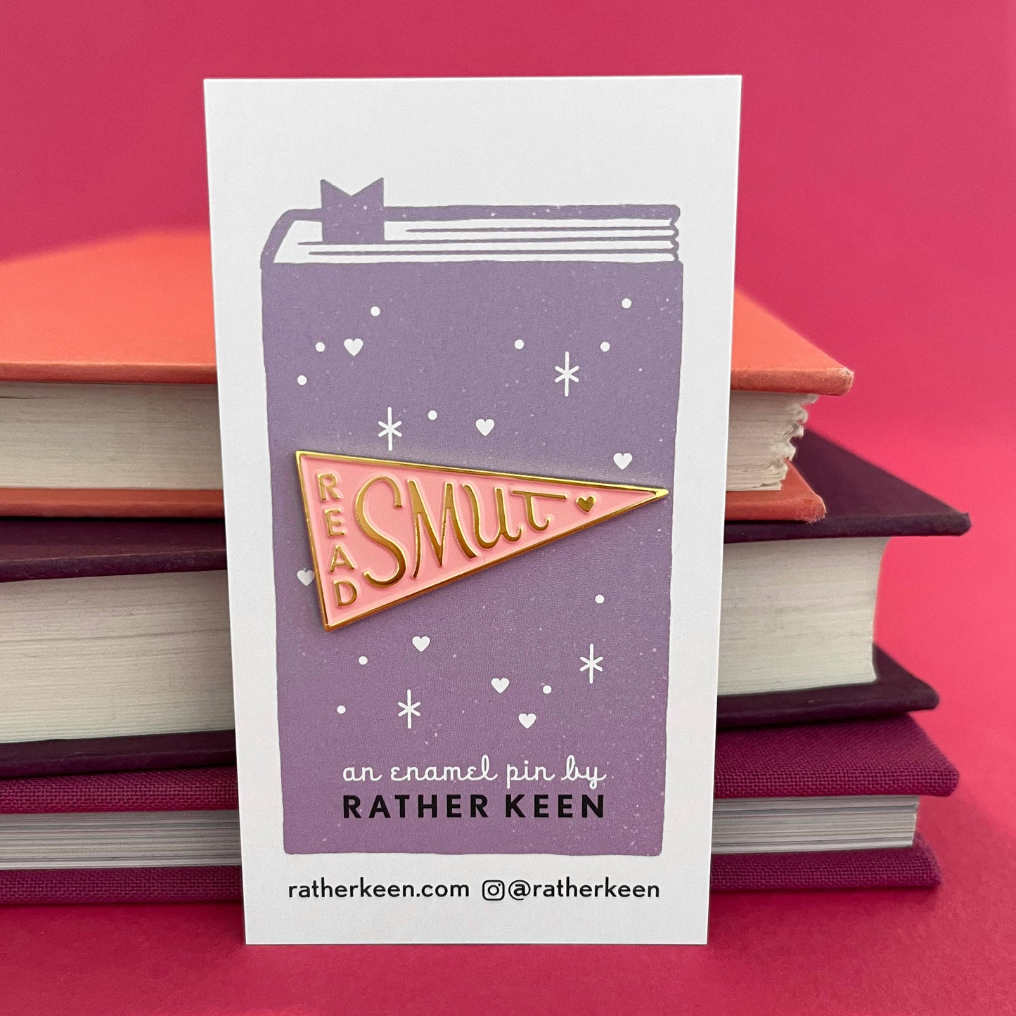 "Read Smut" Enamel Lapel Pin