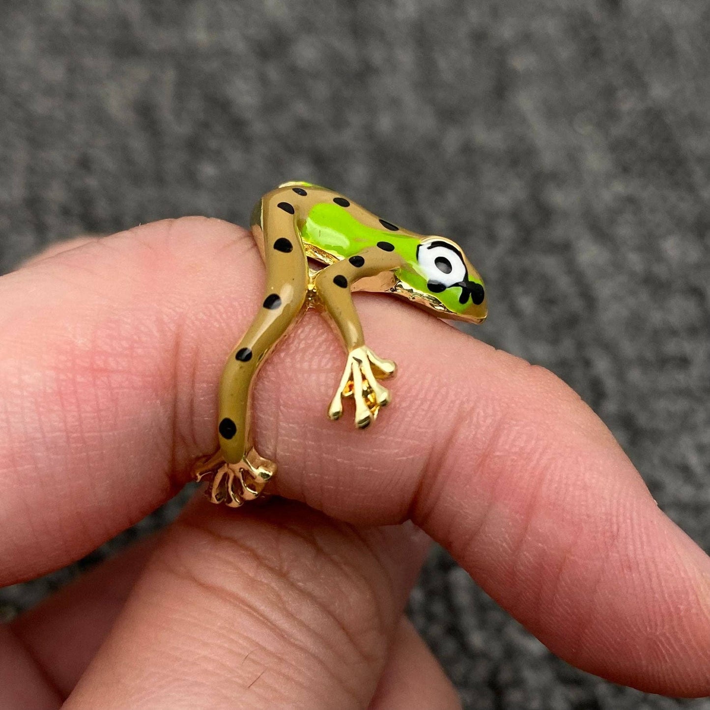 Enamel Tree Frog Ring